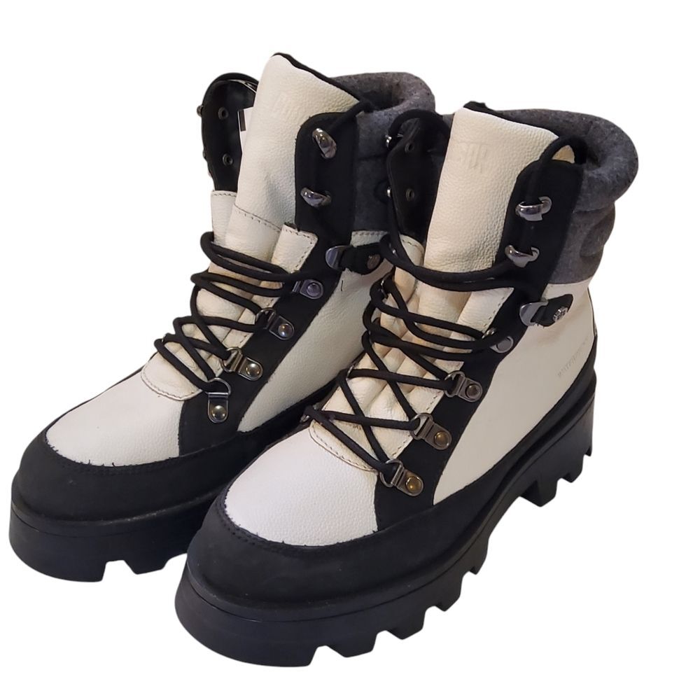 Cougar Waterproof Lace Up Boots Size 7 Black White Leather Fall Winter Ankle New